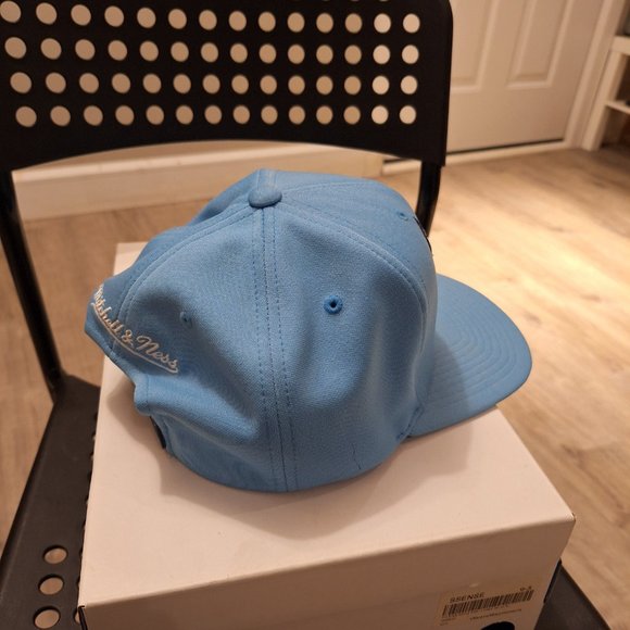 Chicago Bulls basketball Mitchell & Ness baby blue snapback cap hat - Picture 2 of 7
